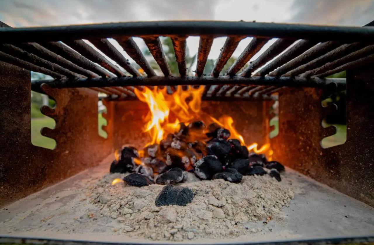 Explore Maui'S Diverse Campgrounds And Uncover The Island'S Beauty From Fresh Perspectives Every Day As You Journey With Aloha Glamp'S Great Jeep Equipped With A Rooftop Tent Paia Εξωτερικό φωτογραφία